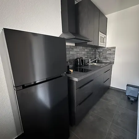 Apartamento Im In Loft Style Mit Balkon Indoorpool Tiefgaragenstellplatz