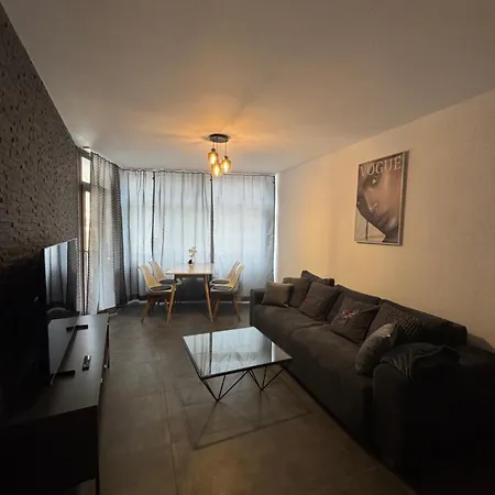 Im In Loft Style Mit Balkon Indoorpool Tiefgaragenstellplatz Appartamento *