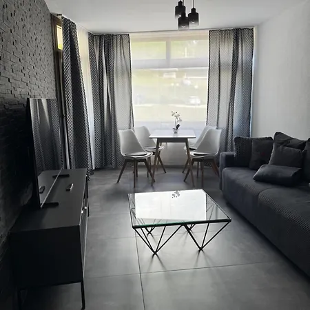 Apartment Im In Loft Style Mit Balkon Indoorpool Tiefgaragenstellplatz